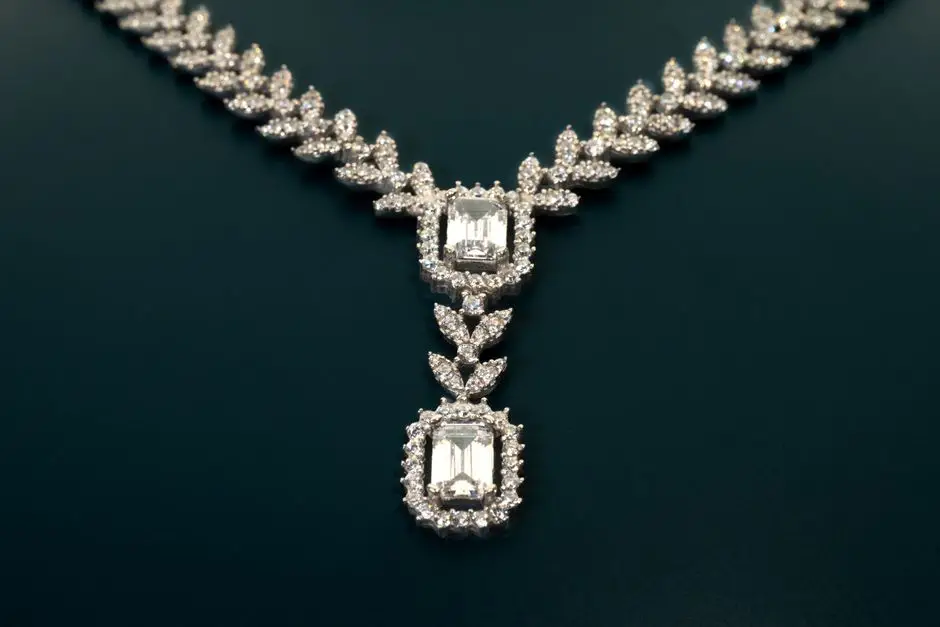 Emerald-cut diamonds up close, the step cut that hides inclusions least